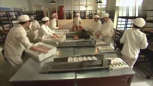 正陽(yáng)門下 韓春明初入食品廠，踏實(shí)本分中結(jié)識(shí)新友李成濤